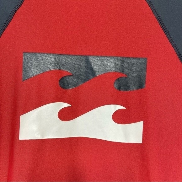 Billabong Team Wave Short Sleeve Rashguard S NWOT - Picture 4 of 9